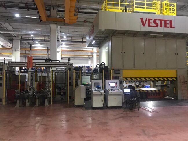 800-ton Link Motion Press installed at Vestel City Link Motion Press